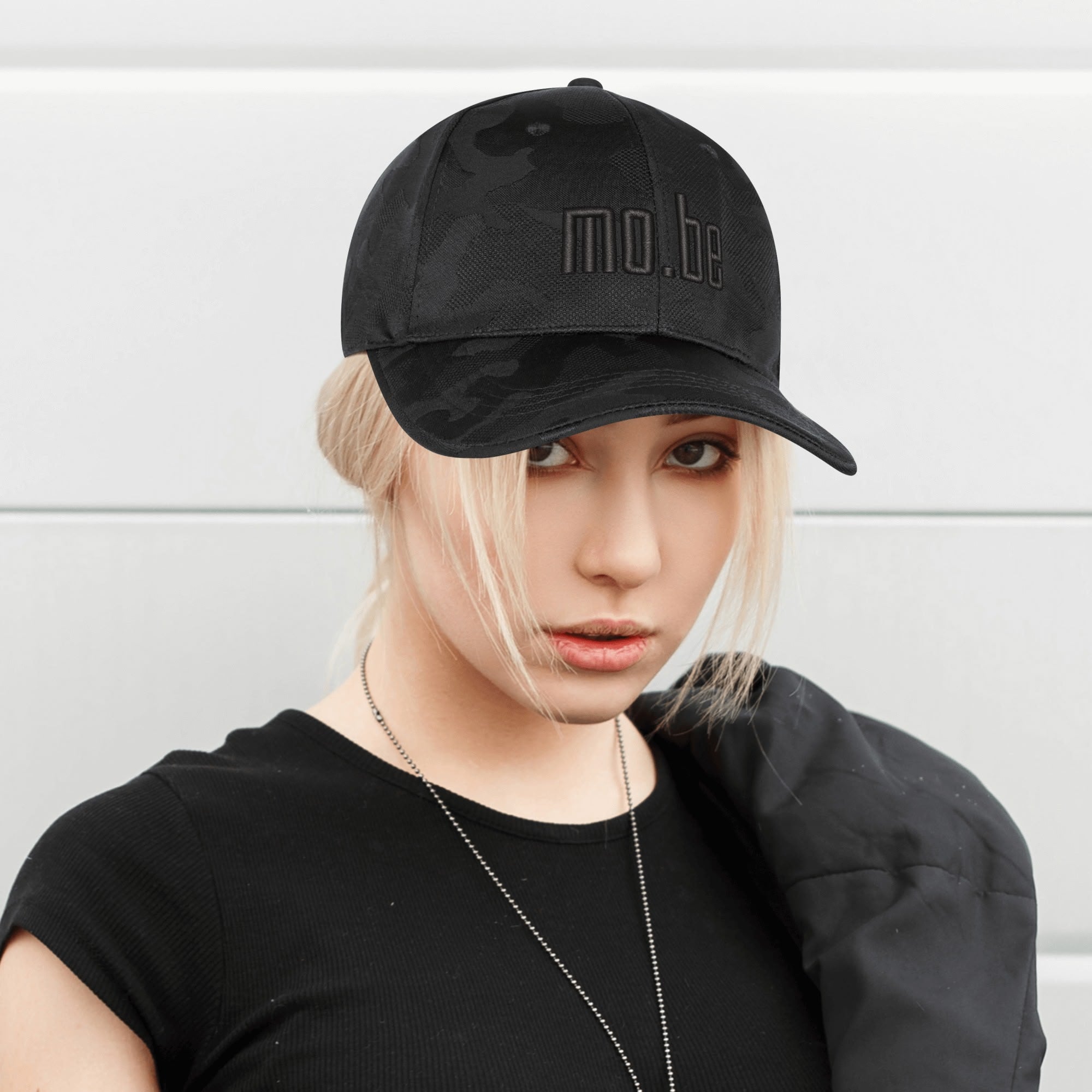 mo.be Sports Camo Cap