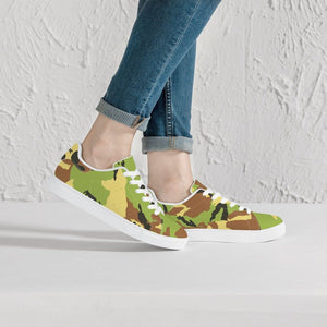 mo.be low top camo sneakers - mo.be