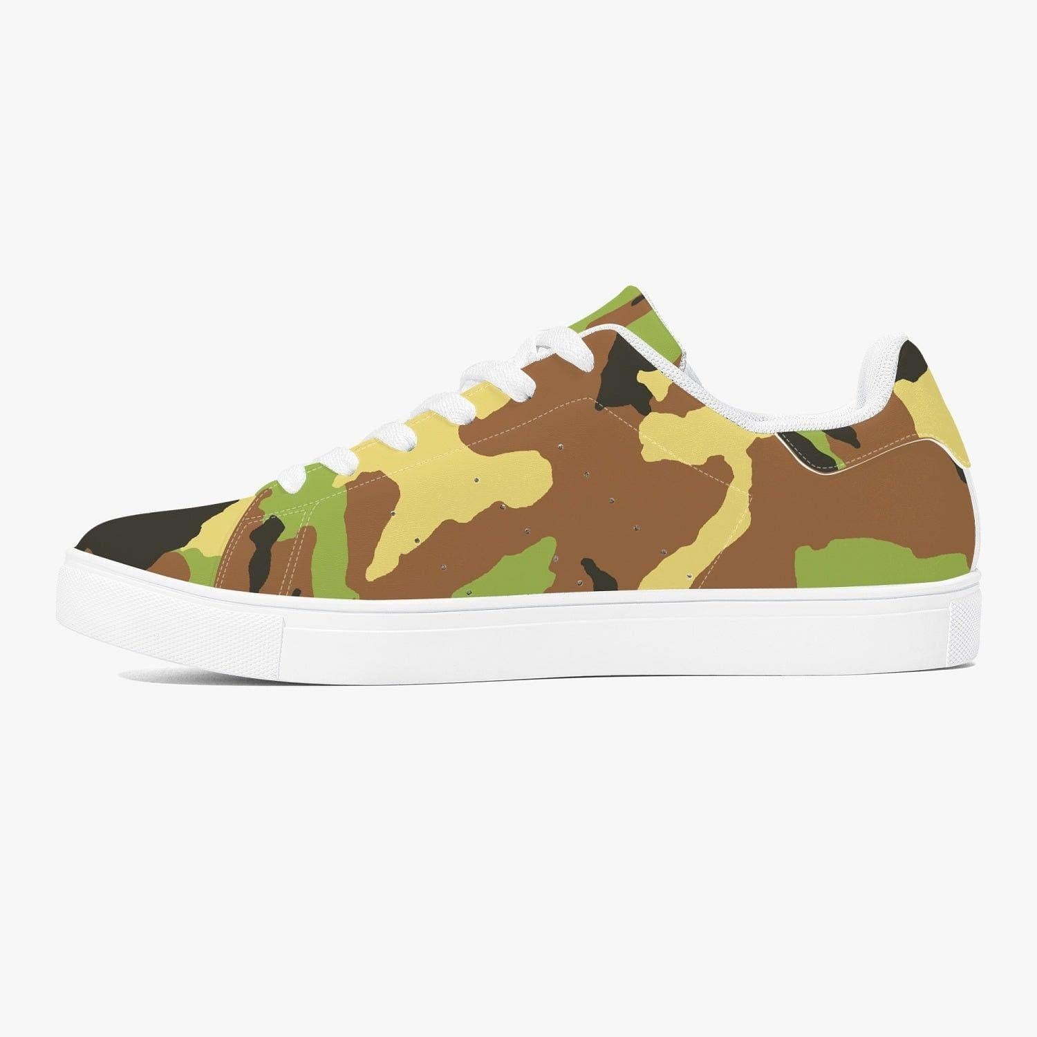 mo.be low top camo sneakers - mo.be