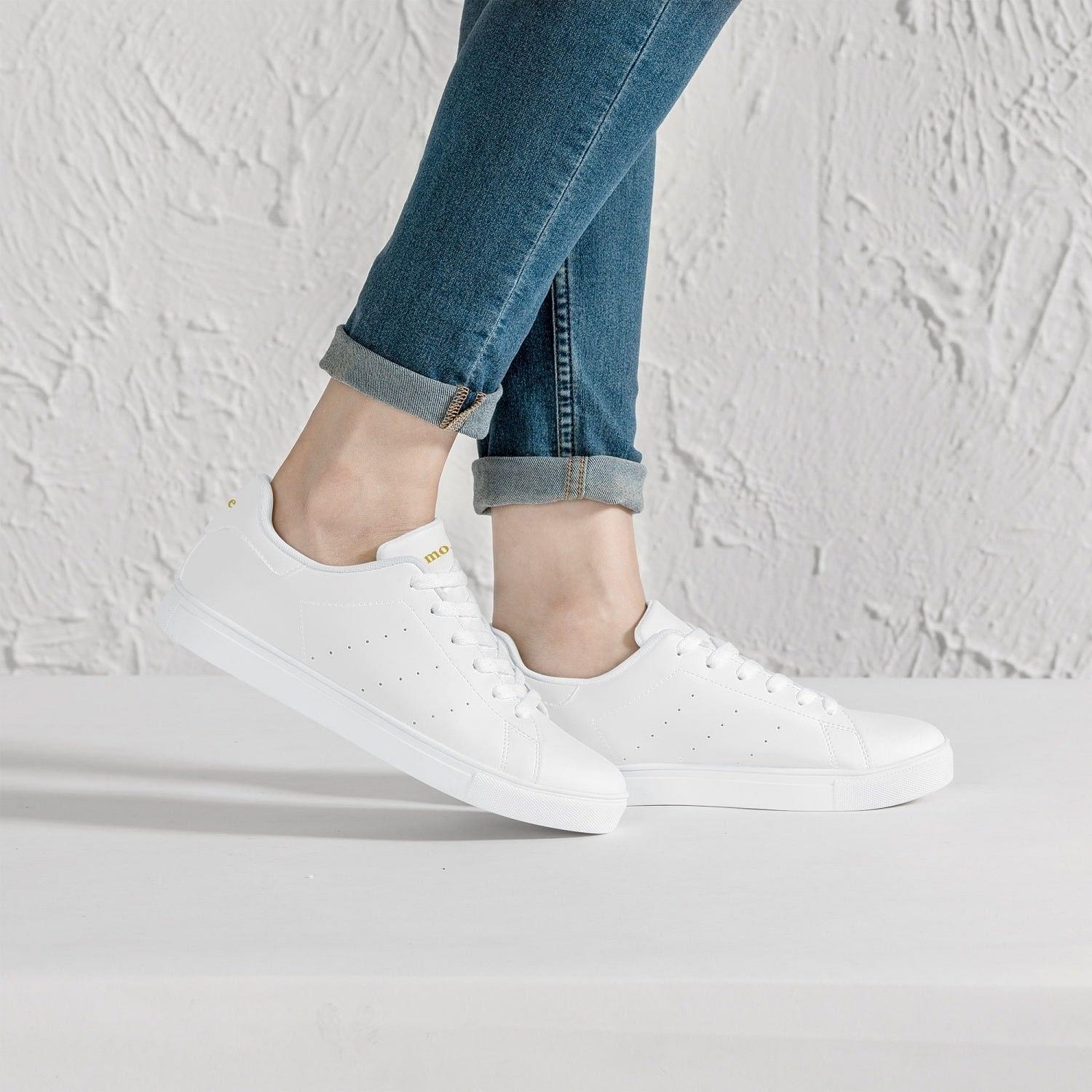 mo.be classic low top sneakers - mo.be